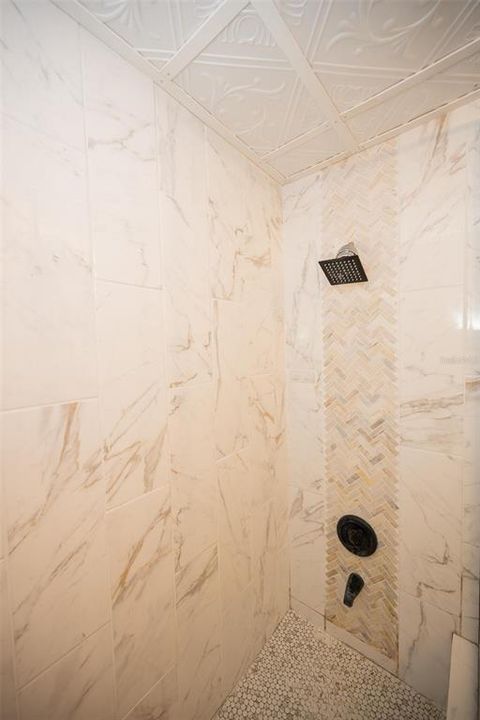 For Sale: $580,000 (4 beds, 2 baths, 2610 Square Feet)