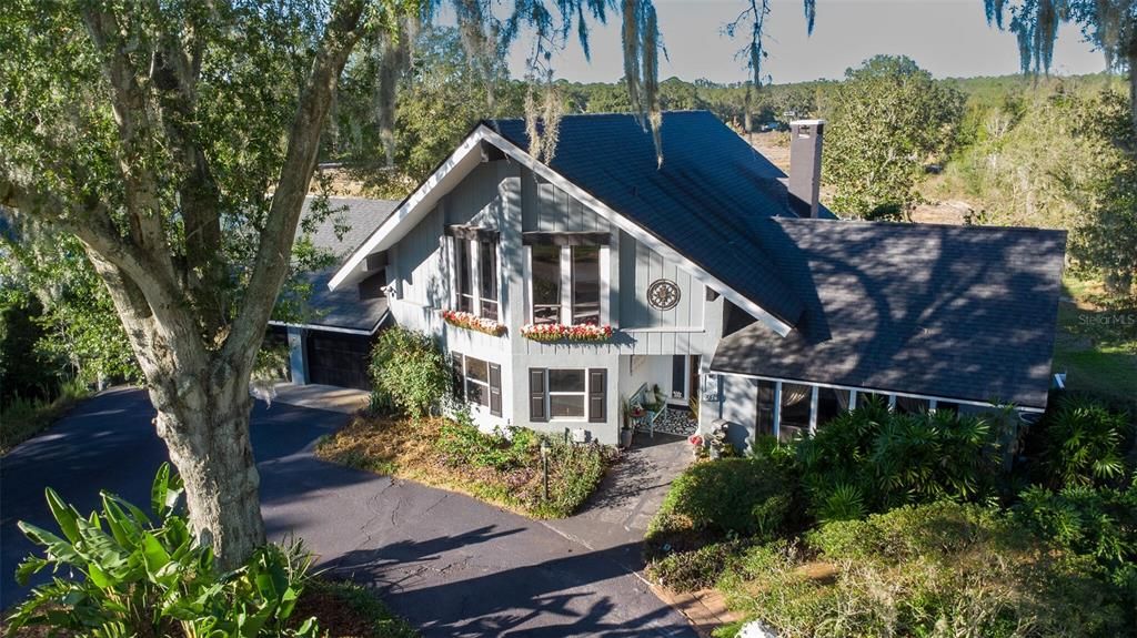 For Sale: $580,000 (4 beds, 2 baths, 2610 Square Feet)