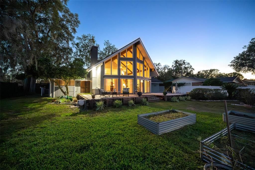 For Sale: $580,000 (4 beds, 2 baths, 2610 Square Feet)