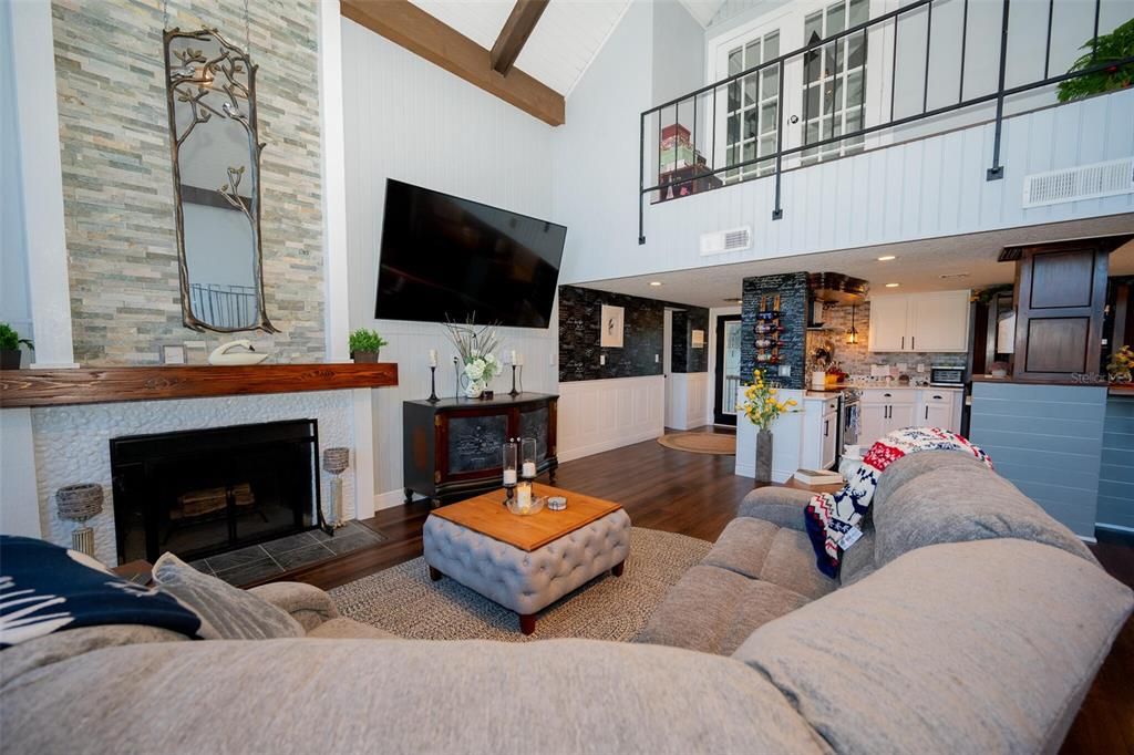 For Sale: $580,000 (4 beds, 2 baths, 2610 Square Feet)