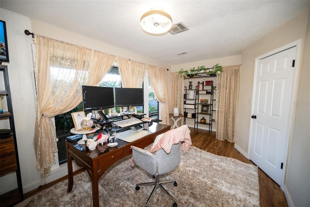 For Sale: $580,000 (4 beds, 2 baths, 2610 Square Feet)