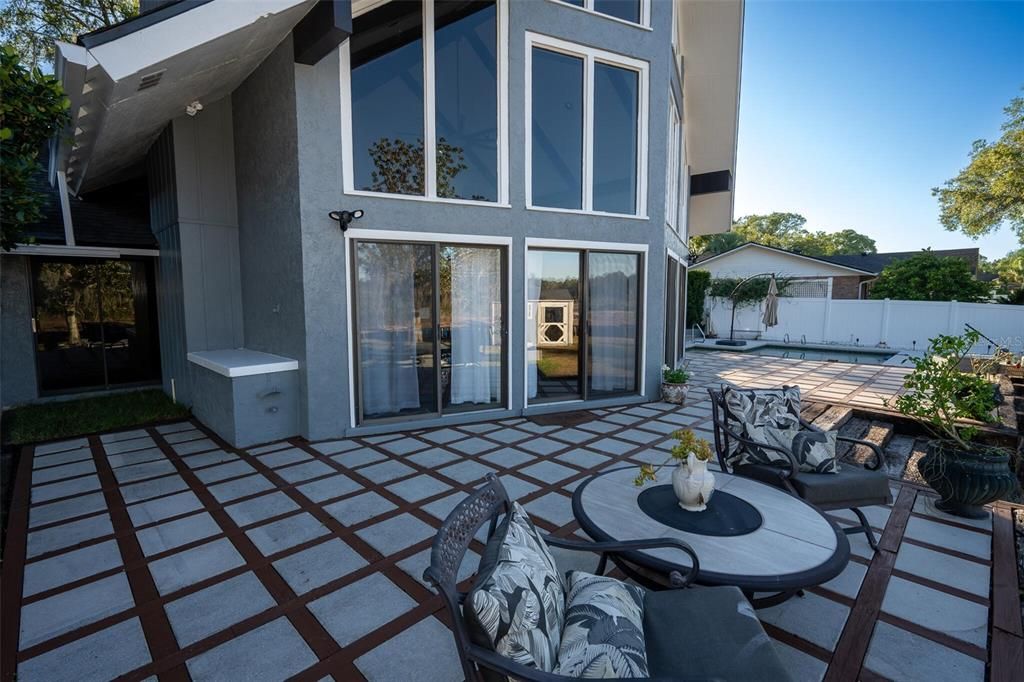 For Sale: $580,000 (4 beds, 2 baths, 2610 Square Feet)