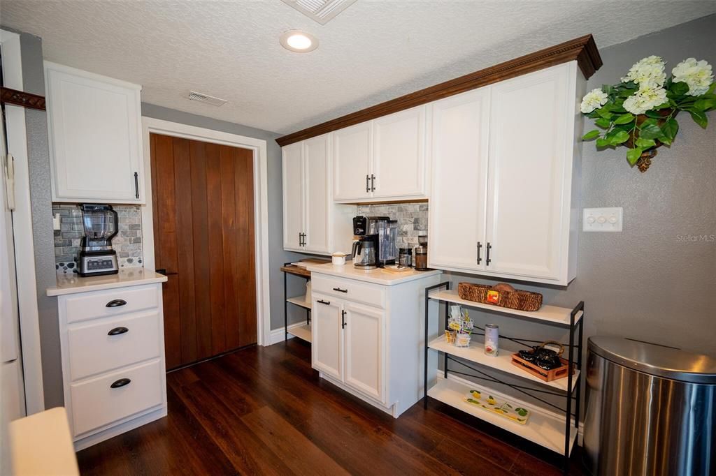 For Sale: $580,000 (4 beds, 2 baths, 2610 Square Feet)