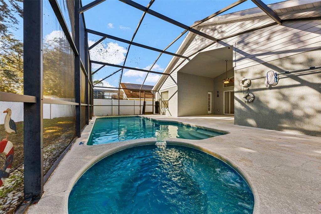 For Sale: $415,000 (4 beds, 3 baths, 1778 Square Feet)