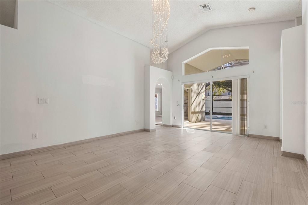 For Sale: $415,000 (4 beds, 3 baths, 1778 Square Feet)