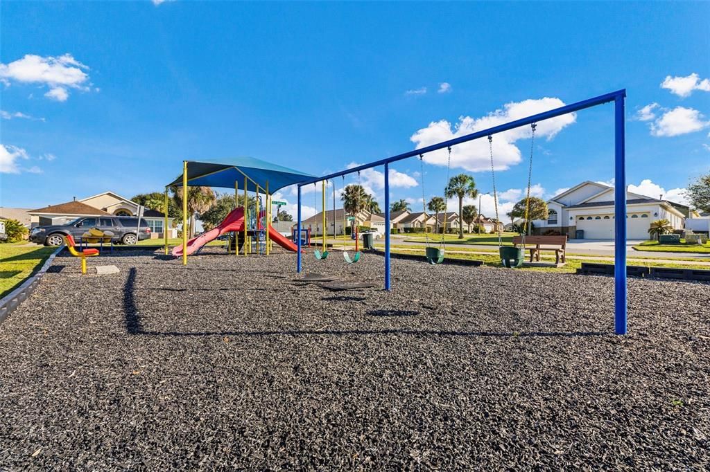 For Sale: $415,000 (4 beds, 3 baths, 1778 Square Feet)