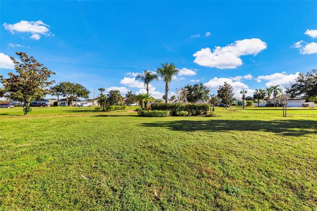 For Sale: $415,000 (4 beds, 3 baths, 1778 Square Feet)