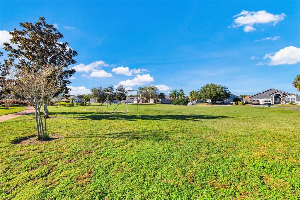 For Sale: $415,000 (4 beds, 3 baths, 1778 Square Feet)