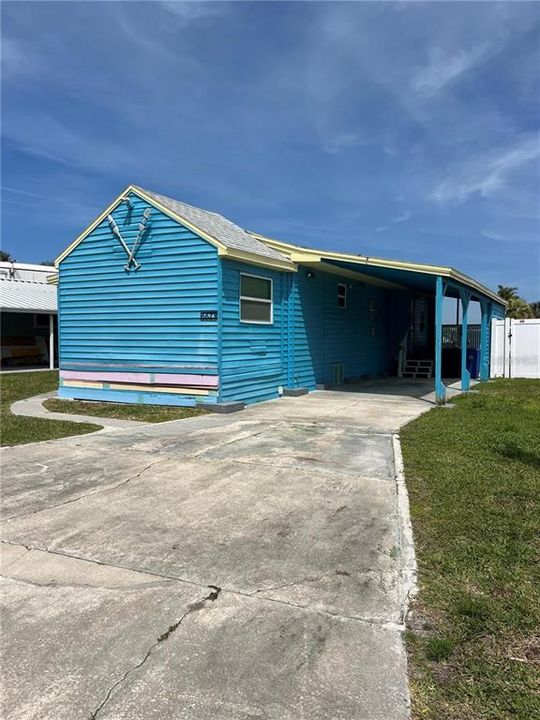 待售: $209,000 (1 贝兹, 1 浴室, 484 平方英尺)