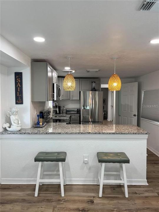 待售: $209,000 (1 贝兹, 1 浴室, 484 平方英尺)