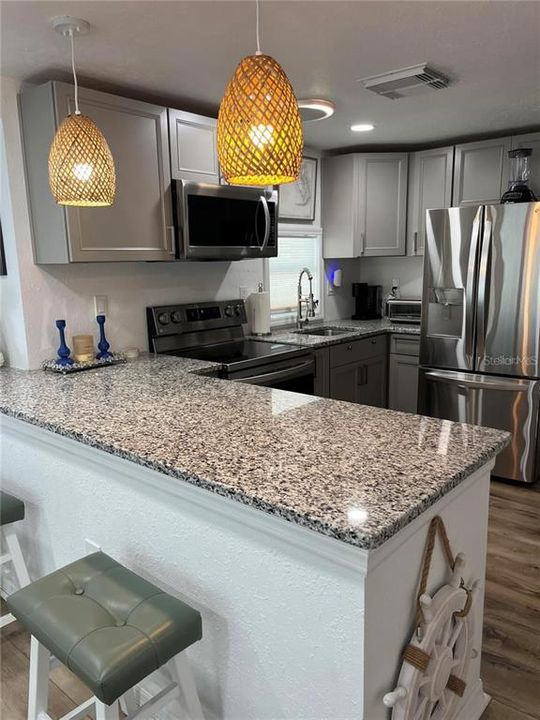 待售: $209,000 (1 贝兹, 1 浴室, 484 平方英尺)