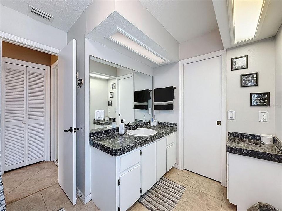 For Sale: $385,000 (4 beds, 2 baths, 1964 Square Feet)