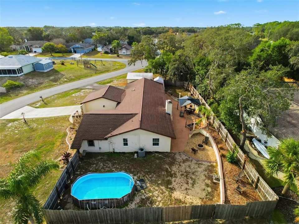 For Sale: $385,000 (4 beds, 2 baths, 1964 Square Feet)