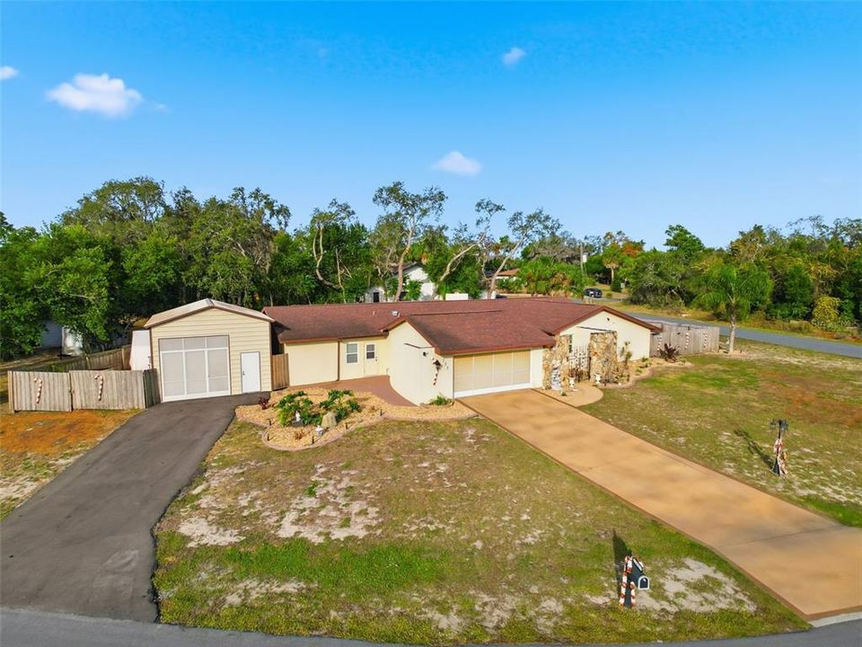 For Sale: $385,000 (4 beds, 2 baths, 1964 Square Feet)