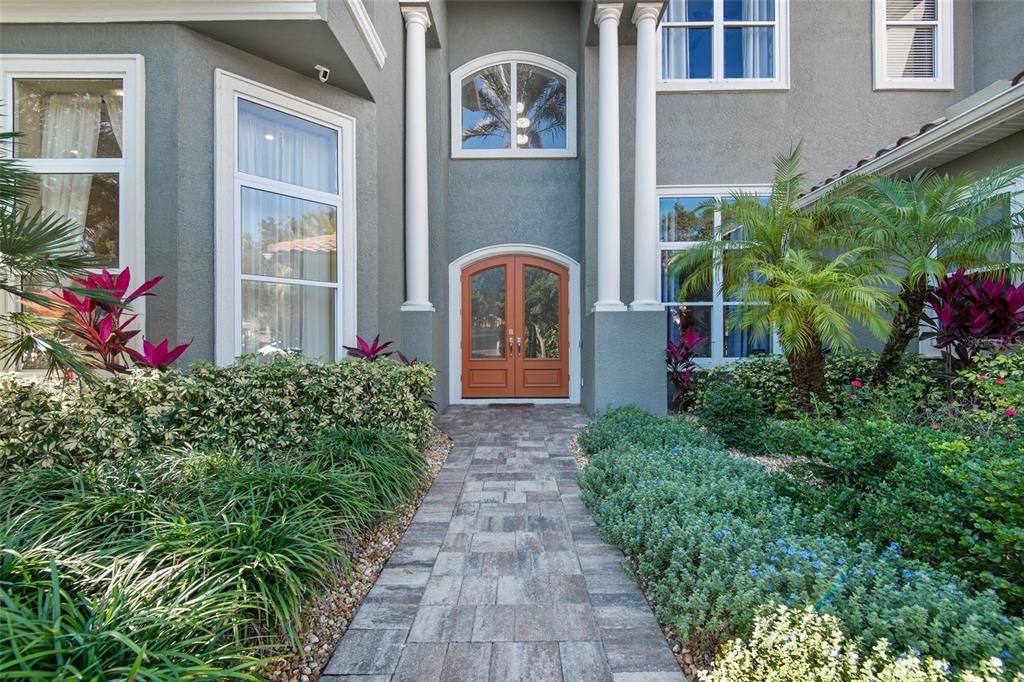 待售: $2,500,000 (6 贝兹, 6 浴室, 5798 平方英尺)