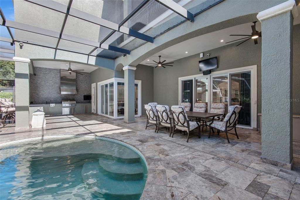 待售: $2,500,000 (6 贝兹, 6 浴室, 5798 平方英尺)