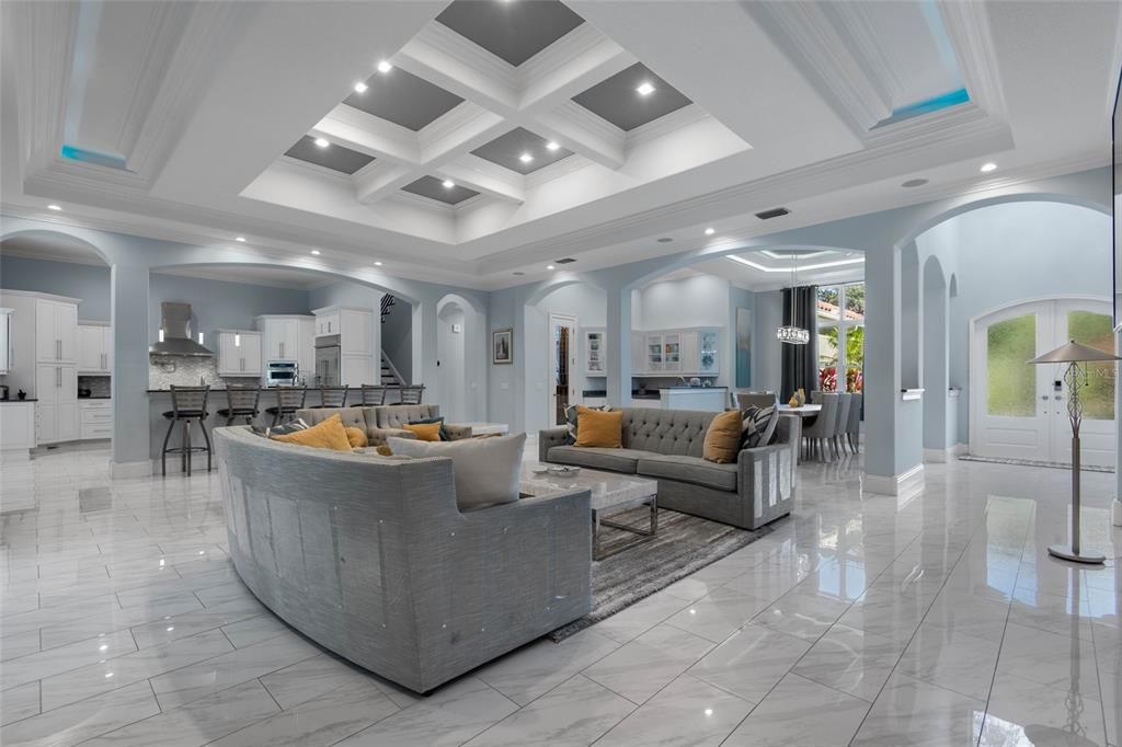 待售: $2,500,000 (6 贝兹, 6 浴室, 5798 平方英尺)