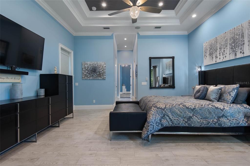 待售: $2,500,000 (6 贝兹, 6 浴室, 5798 平方英尺)