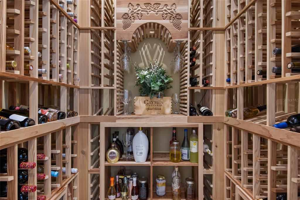 待售: $2,500,000 (6 贝兹, 6 浴室, 5798 平方英尺)