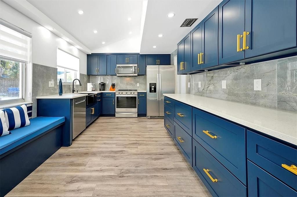 For Sale: $489,999 (4 beds, 2 baths, 1845 Square Feet)