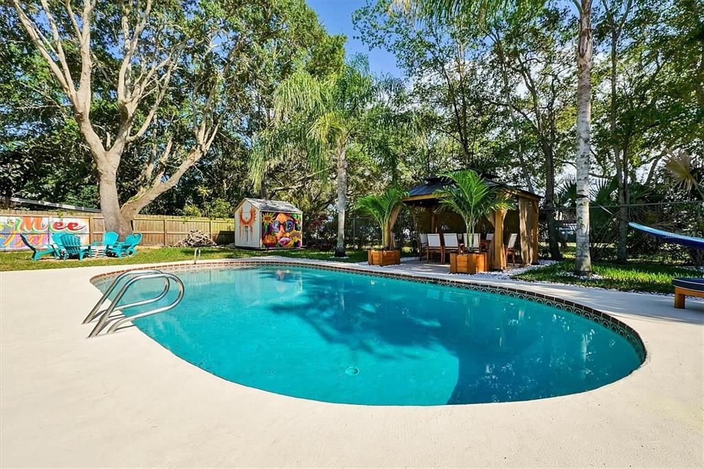 For Sale: $489,999 (4 beds, 2 baths, 1845 Square Feet)