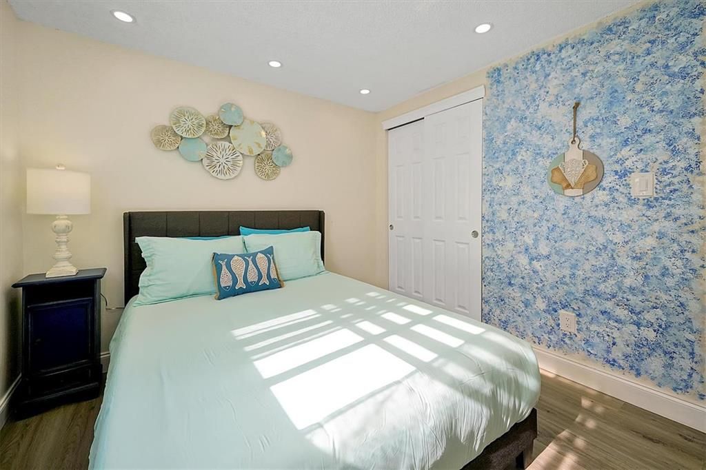 For Sale: $489,999 (4 beds, 2 baths, 1845 Square Feet)