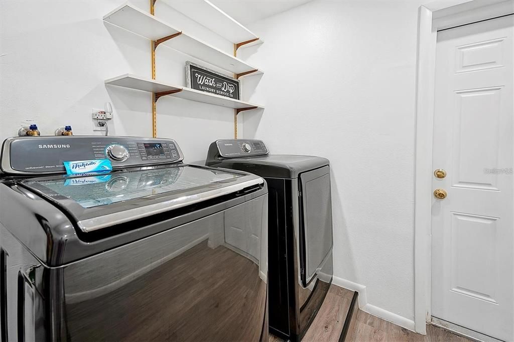 For Sale: $489,999 (4 beds, 2 baths, 1845 Square Feet)