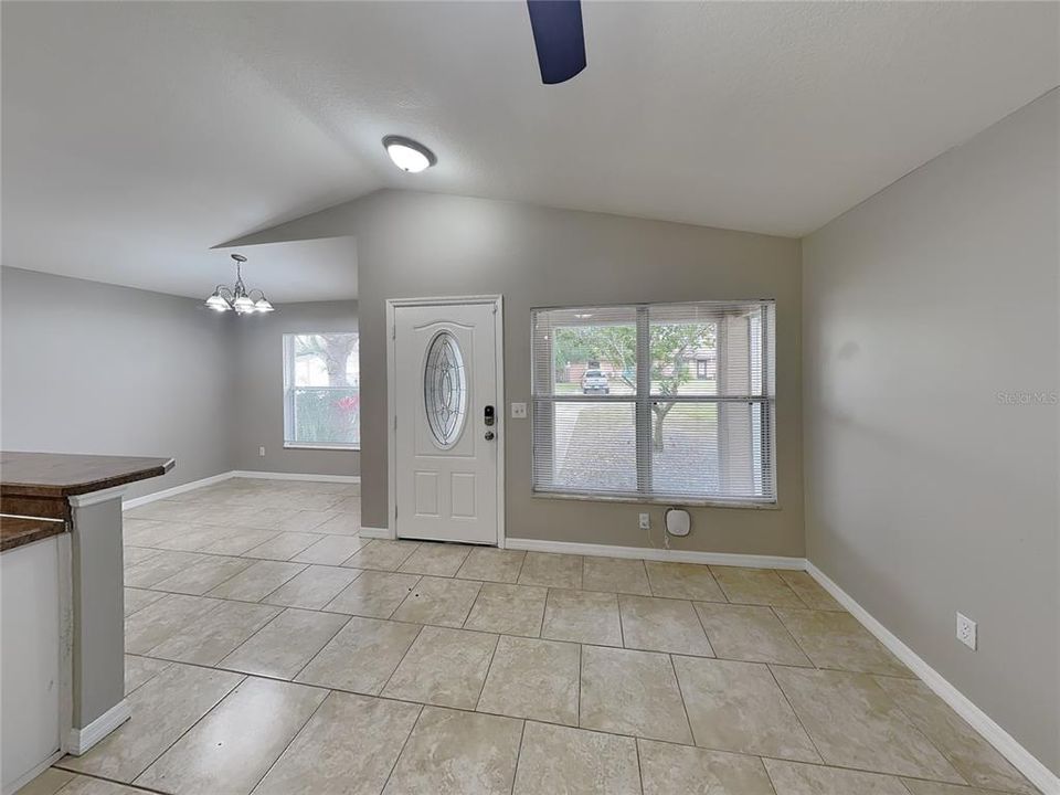 En Renta: $1,839 (3 camas, 2 baños, 1102 Pies cuadrados)