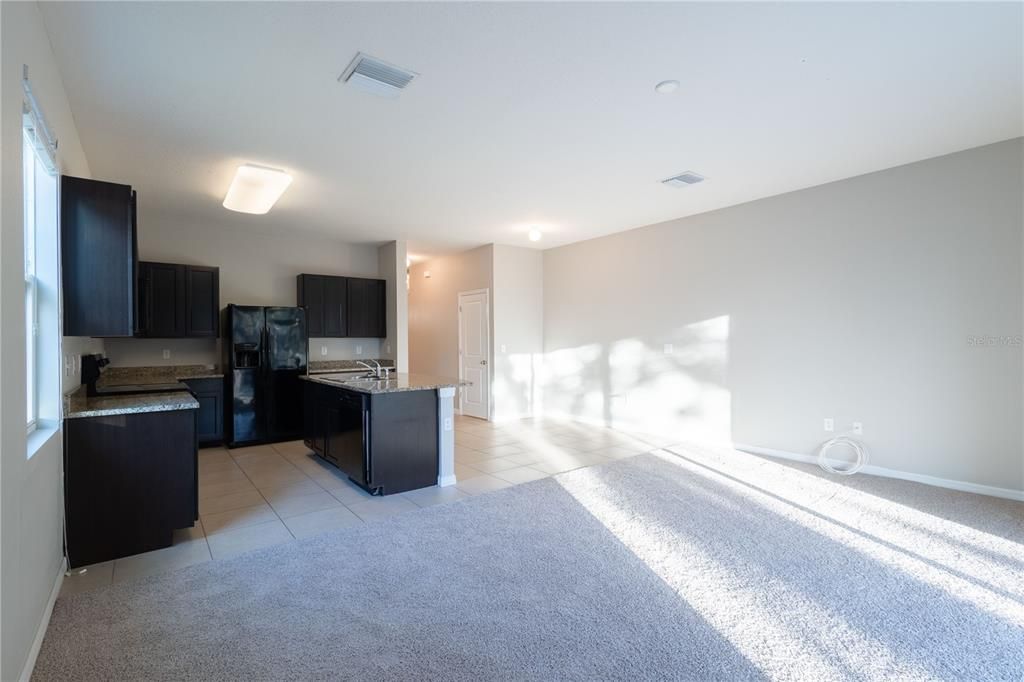 В аренду: $2,100 (3 спален, 2 ванн, 1785 Квадратных фут)