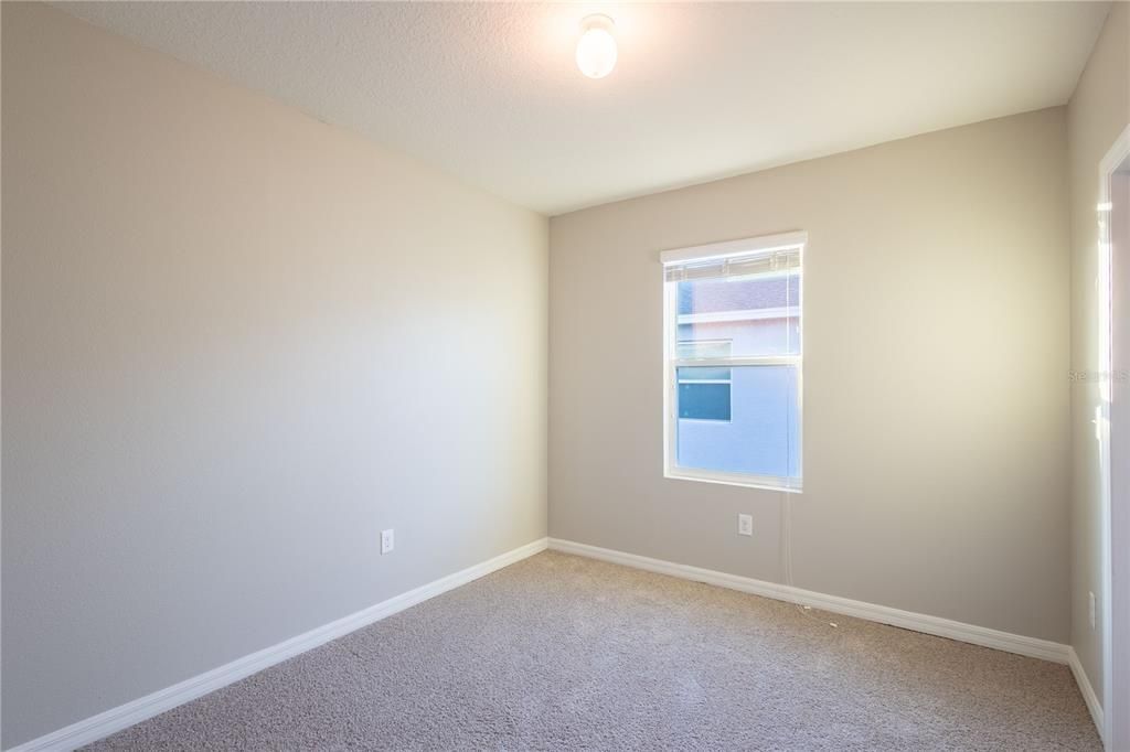 В аренду: $2,100 (3 спален, 2 ванн, 1785 Квадратных фут)