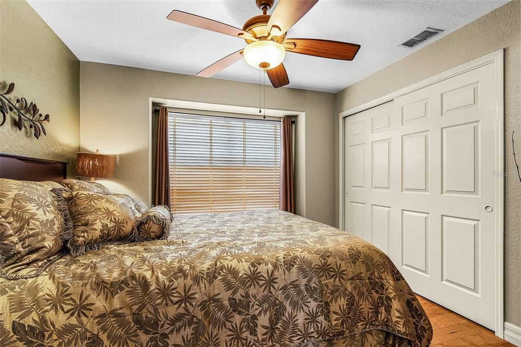 待售: $479,000 (2 贝兹, 2 浴室, 1440 平方英尺)