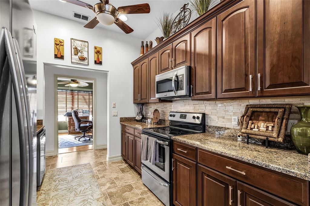 待售: $479,000 (2 贝兹, 2 浴室, 1440 平方英尺)