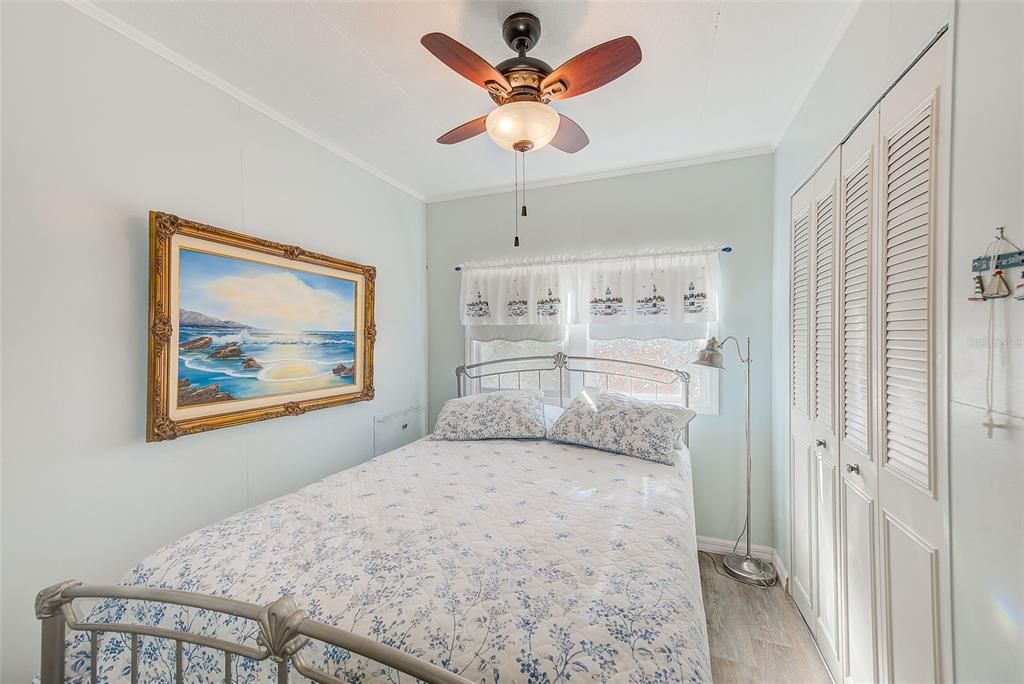 For Sale: $97,000 (2 beds, 2 baths, 932 Square Feet)