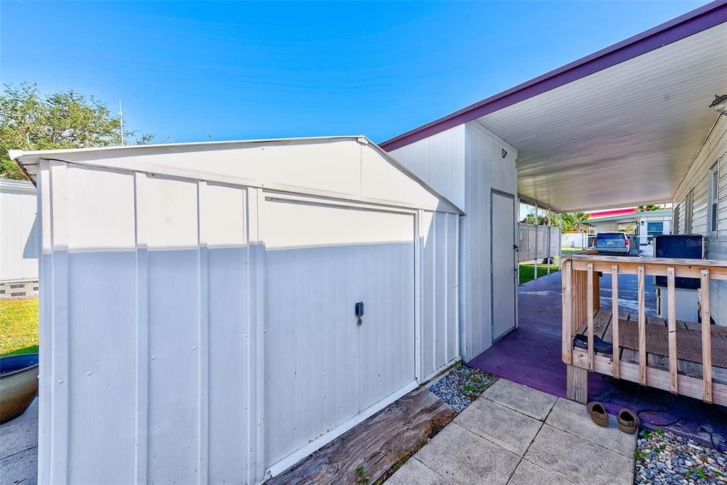 For Sale: $97,000 (2 beds, 2 baths, 932 Square Feet)