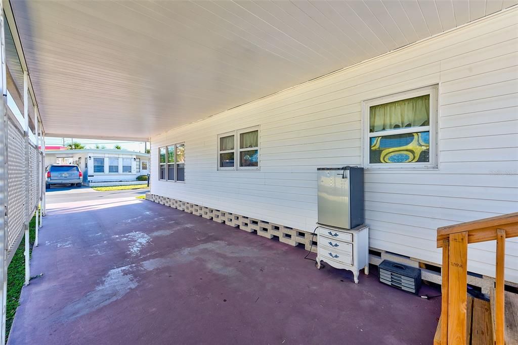 For Sale: $97,000 (2 beds, 2 baths, 932 Square Feet)