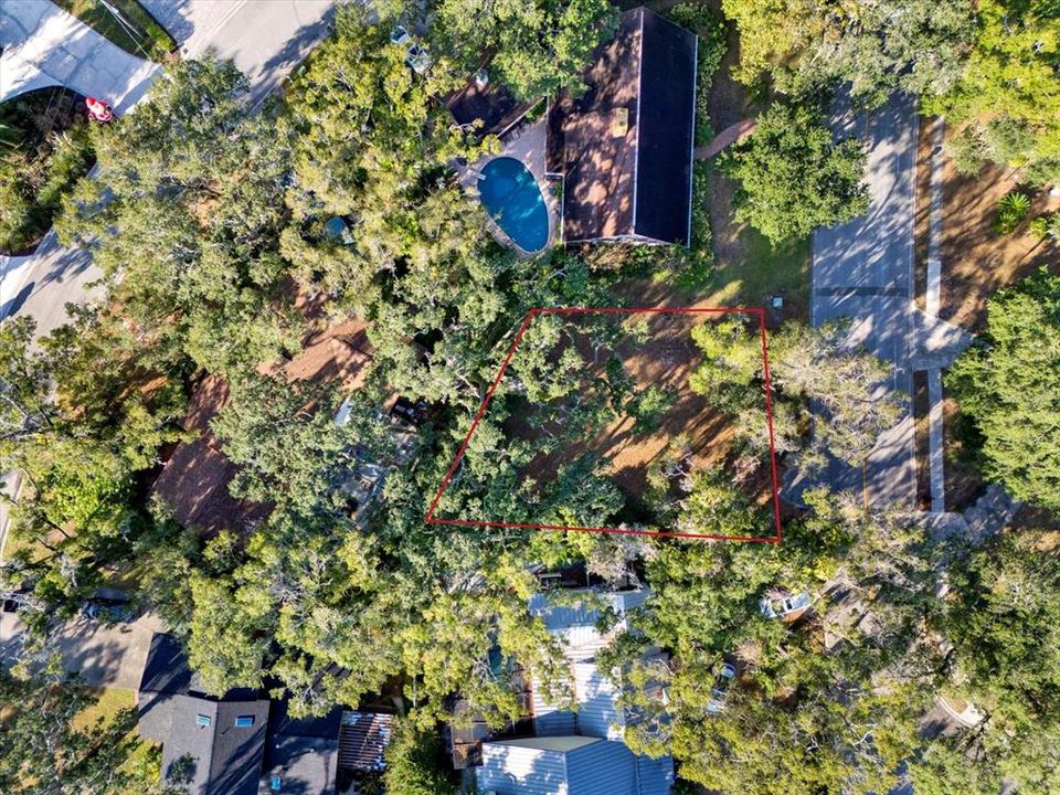 En Venta: $400,000 (0.16 acres)