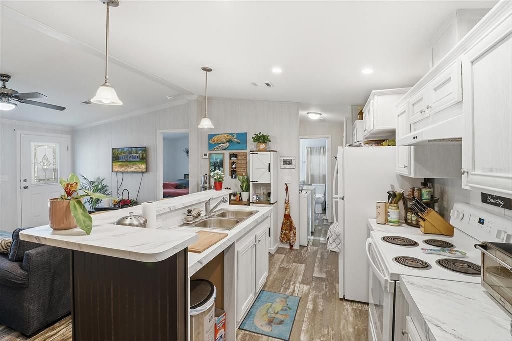 На продажу: $179,000 (3 спален, 2 ванн, 960 Квадратных фут)