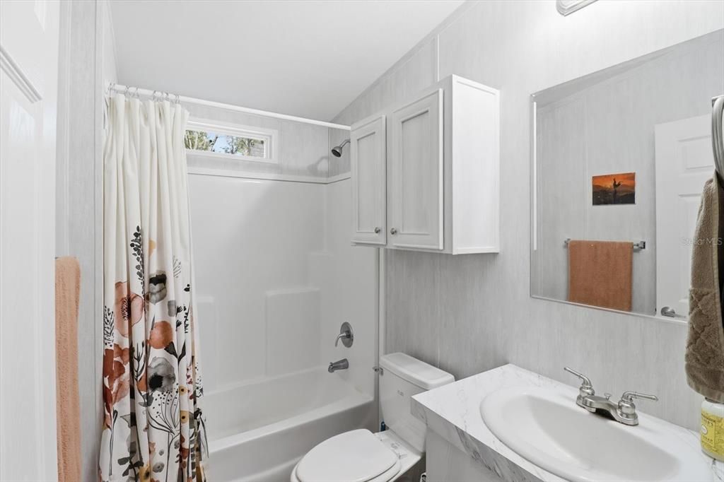 На продажу: $179,000 (3 спален, 2 ванн, 960 Квадратных фут)