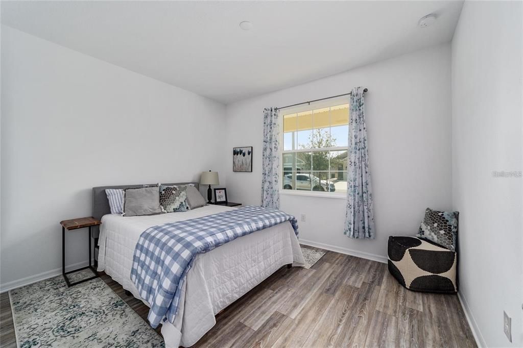 For Rent: $2,400 (2 beds, 2 baths, 1958 Square Feet)