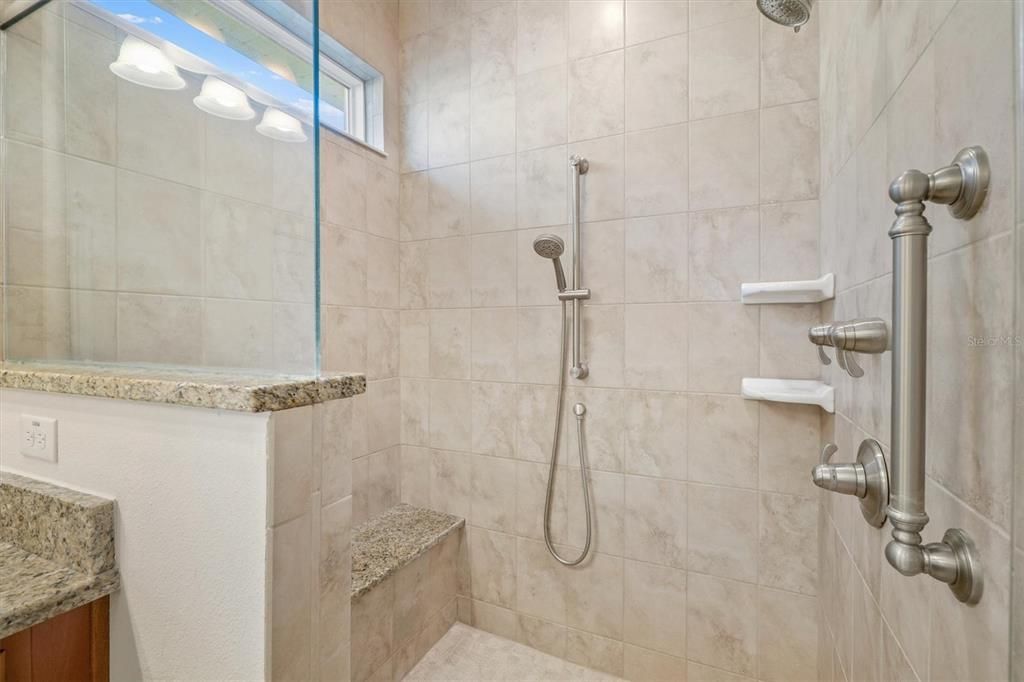 For Sale: $385,000 (3 beds, 2 baths, 1786 Square Feet)