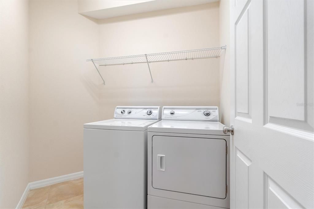 For Sale: $385,000 (3 beds, 2 baths, 1786 Square Feet)