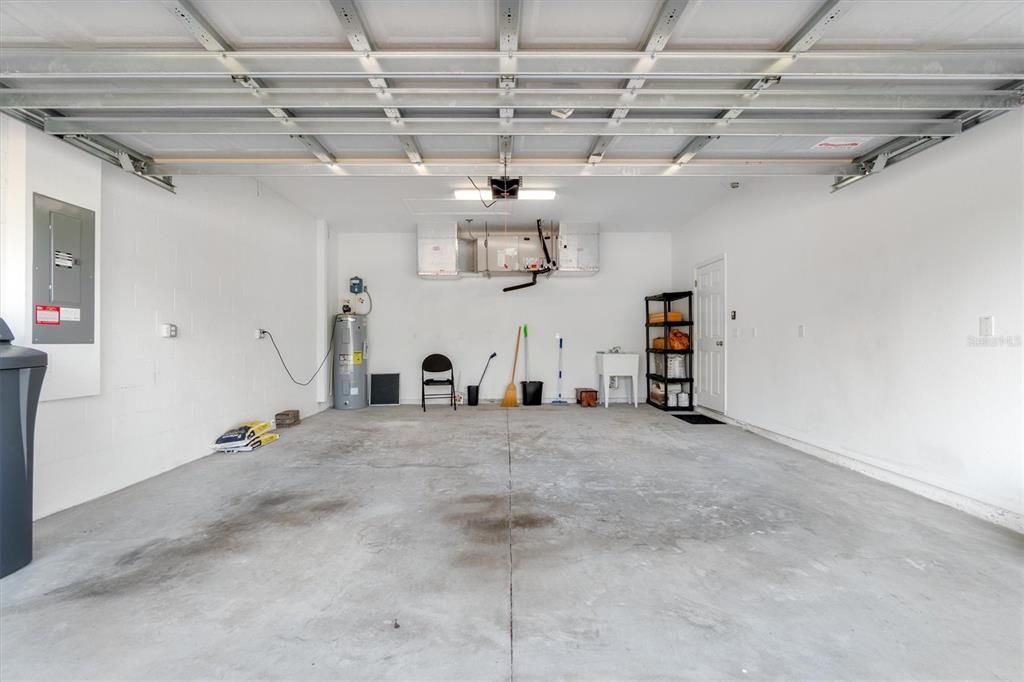 For Sale: $385,000 (3 beds, 2 baths, 1786 Square Feet)