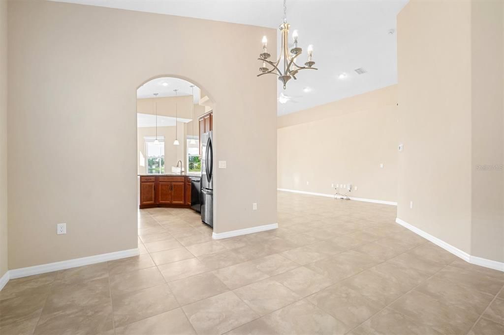 For Sale: $385,000 (3 beds, 2 baths, 1786 Square Feet)