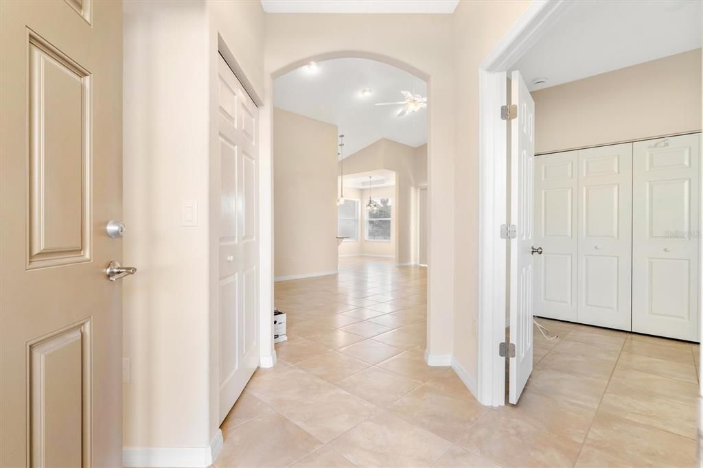 For Sale: $385,000 (3 beds, 2 baths, 1786 Square Feet)