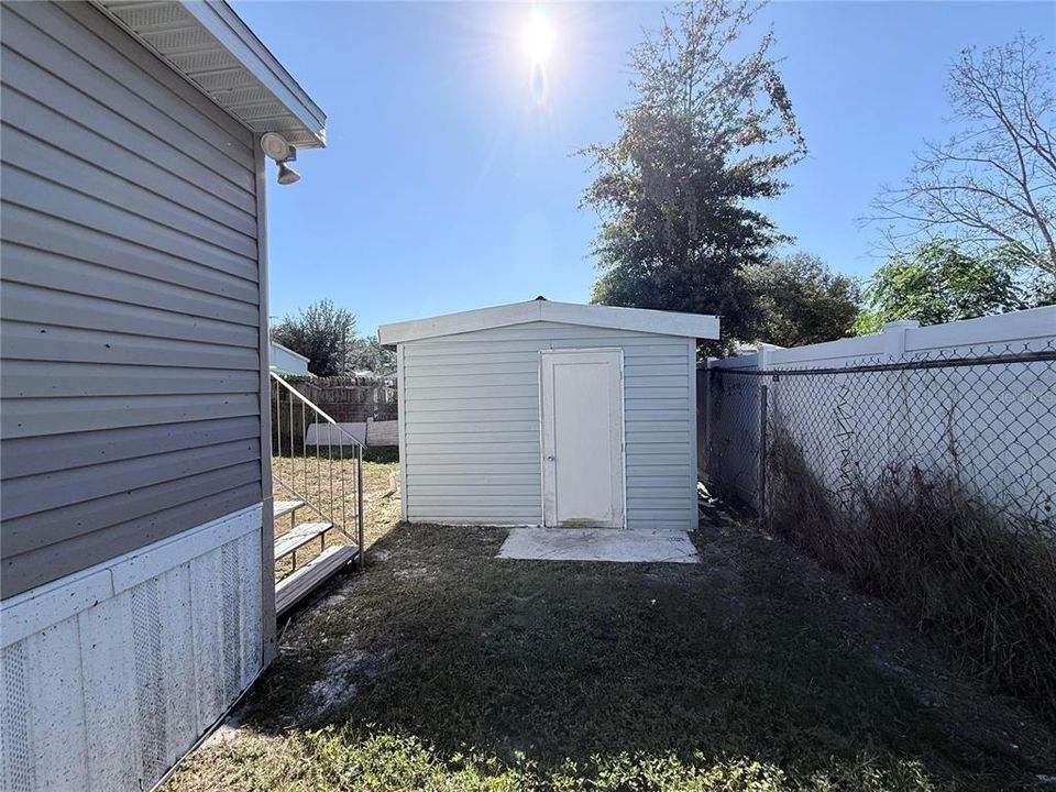 For Sale: $155,000 (4 beds, 2 baths, 1006 Square Feet)