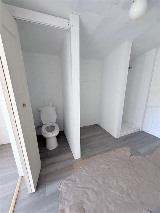 For Sale: $155,000 (4 beds, 2 baths, 1006 Square Feet)