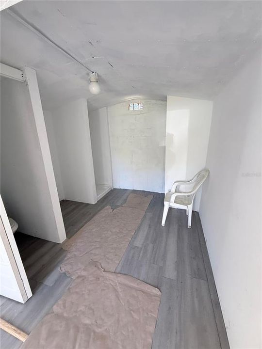 For Sale: $155,000 (4 beds, 2 baths, 1006 Square Feet)