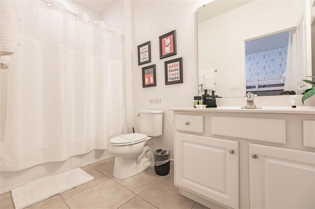 For Sale: $720,000 (6 beds, 6 baths, 3668 Square Feet)