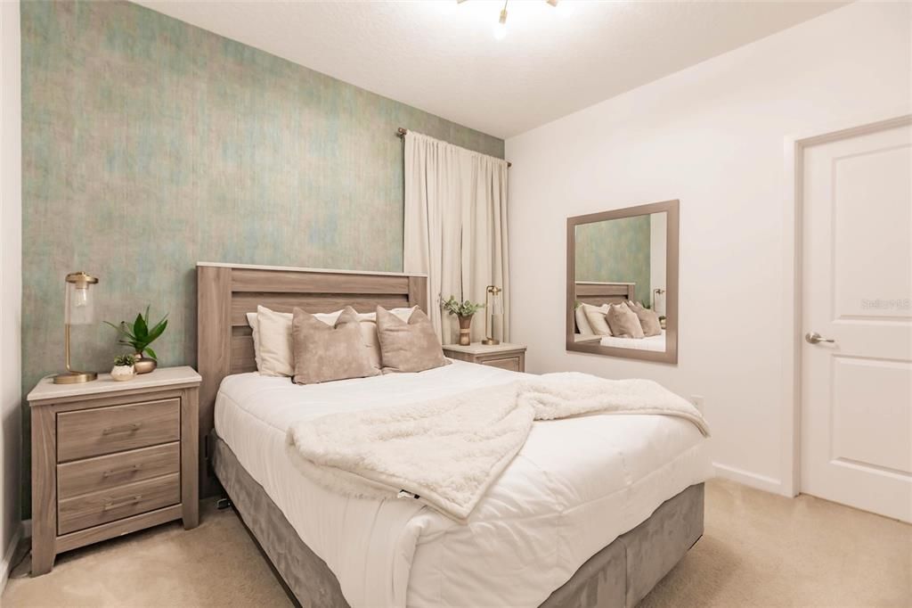 For Sale: $720,000 (6 beds, 6 baths, 3668 Square Feet)