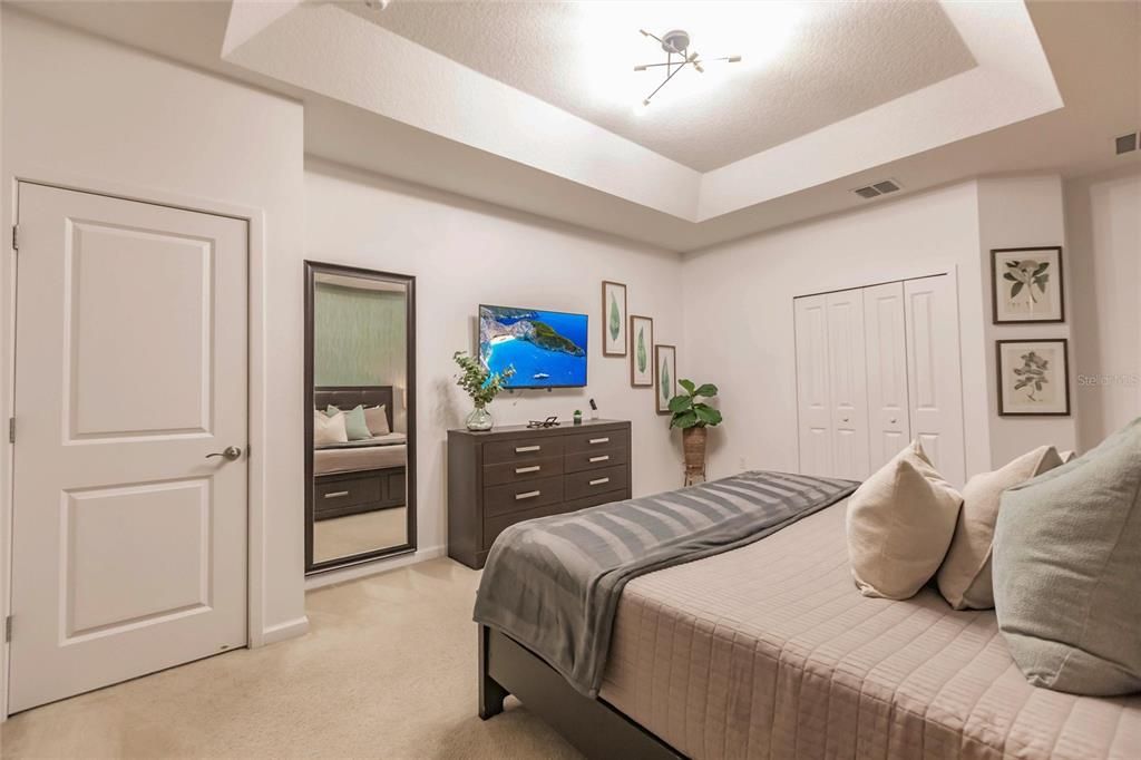 For Sale: $720,000 (6 beds, 6 baths, 3668 Square Feet)